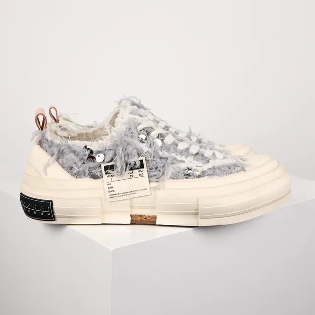 VEJA Beige Gray Fuzzy Textured Upper Sequin Embellishment Sneakers 3