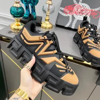 Versace Preto Bege Sola Greca Padrão de Chave Tênis Chunky