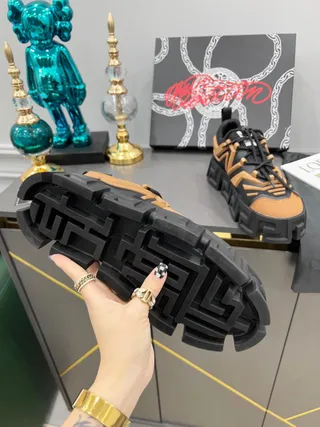 Versace Negro Beige Suela Greca Patrón de Llave Zapatillas Chunky 3