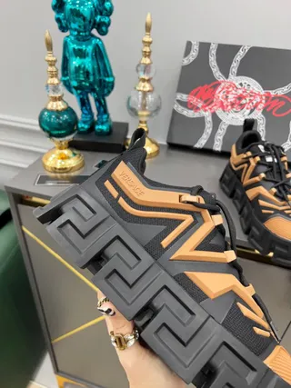 Versace Negro Beige Suela Greca Patrón de Llave Zapatillas Chunky 6