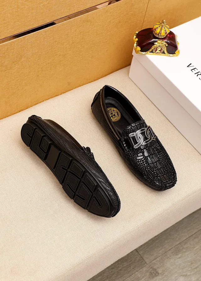 Versace Chain Reaction काले क्रोक-एम्बॉस्ड मेटल-बकल लूफर 9
