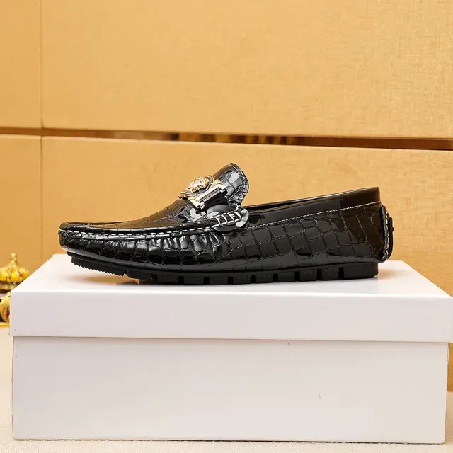Versace Chain Reaction काला पैटेंट क्रॉको एम्बॉस्ड मेड्यूसा बकल लोफर्स 6