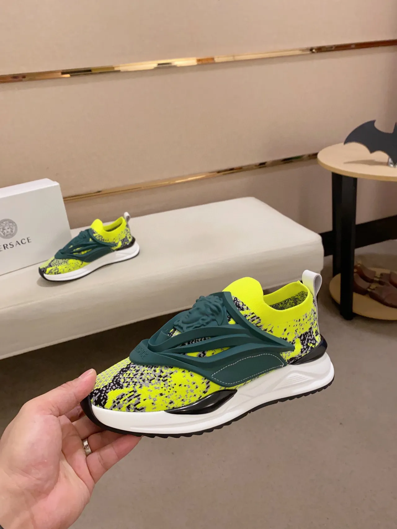 Versace Chain Reaction Tênis Lifestyle Amarelo Néon Tricô com Manchas 9