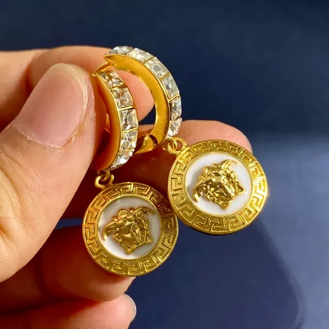 Versace Medusa Icon Aros de esmalte e cristal de tom dourado 3