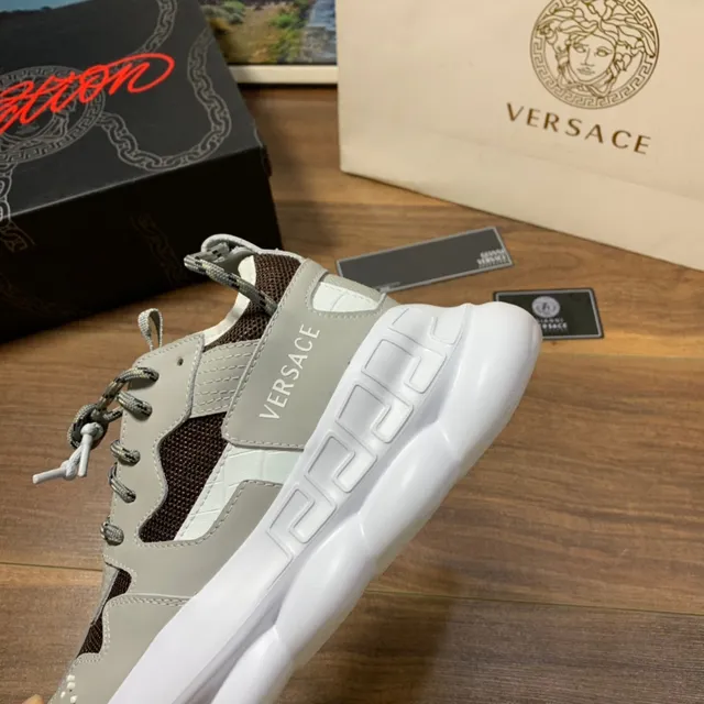 Versace Odissea Bege Marrom Sola Esculturada Padrão de Chave Greca Sobreposição Tênis Chunky 3