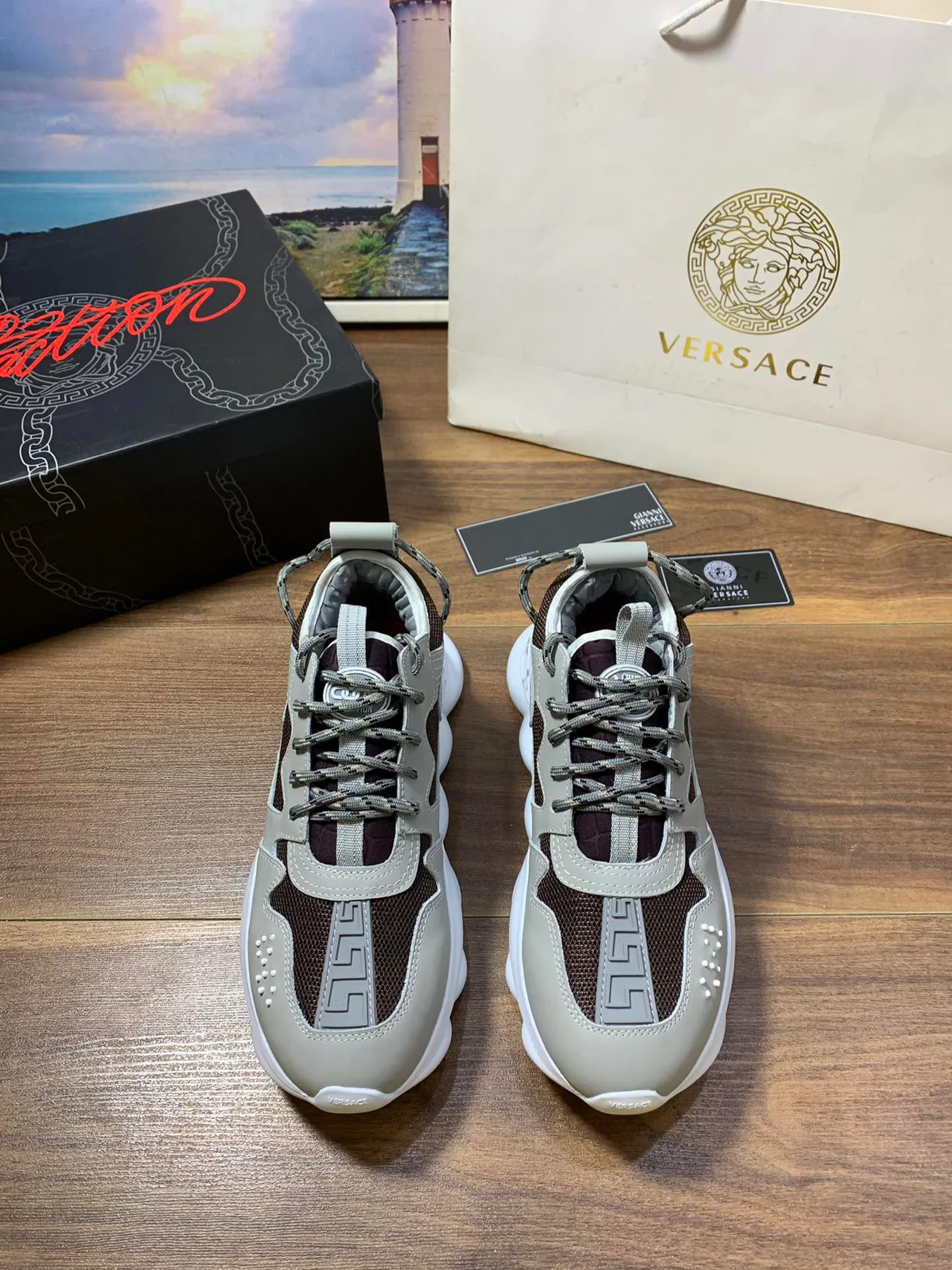 Versace Odissea Bege Marrom Sola Esculturada Padrão de Chave Greca Sobreposição Tênis Chunky 9