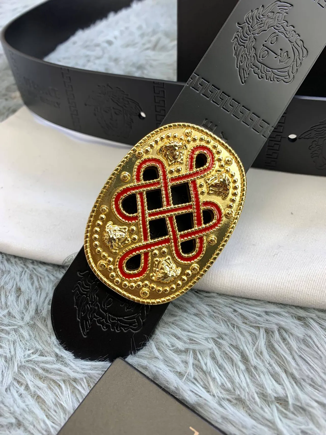 Versace Odissea sangle cuir noir doré mat avec têtes de Médusa embossées 6