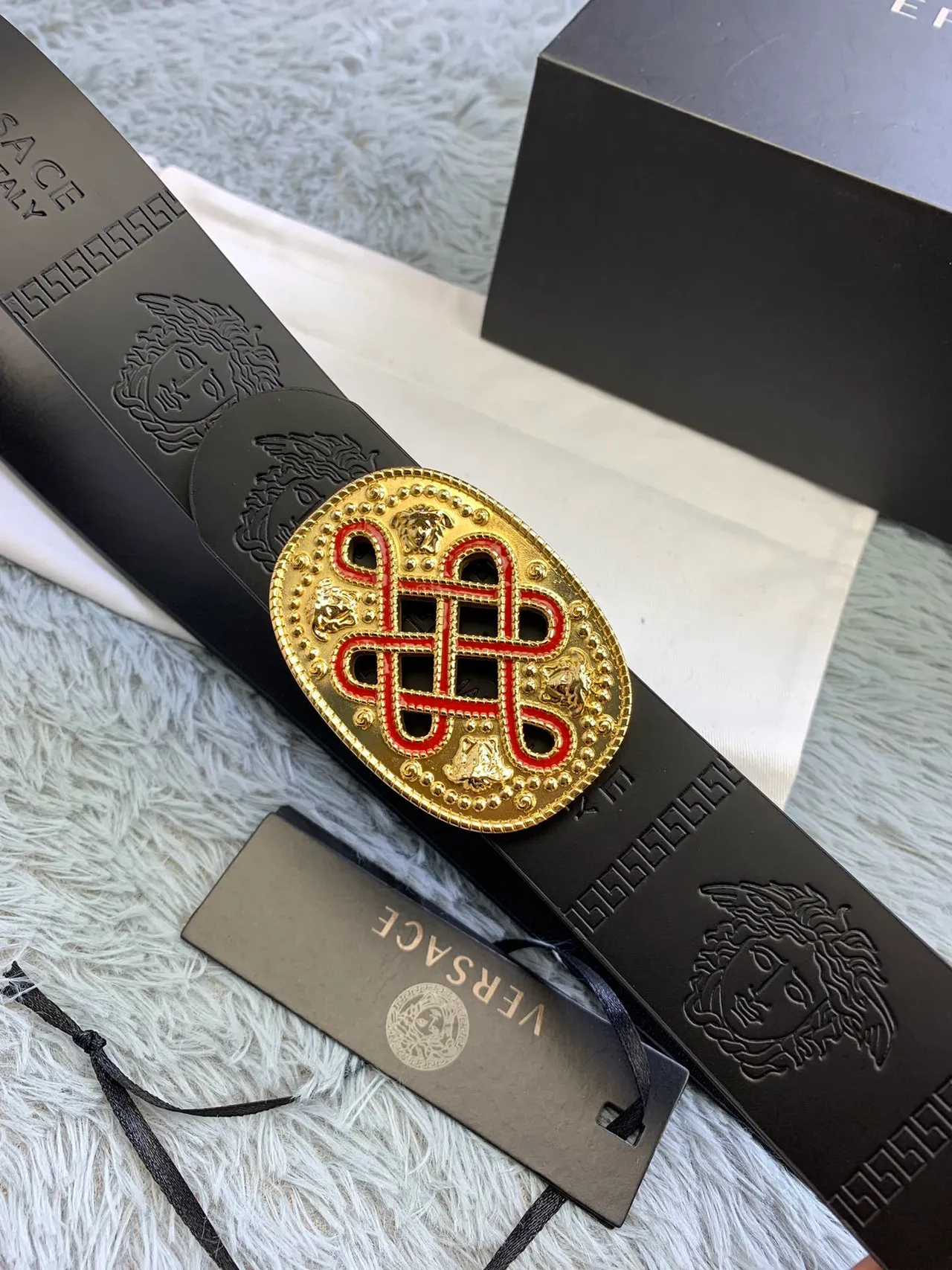 Versace Odissea sangle cuir noir doré mat avec têtes de Médusa embossées 7