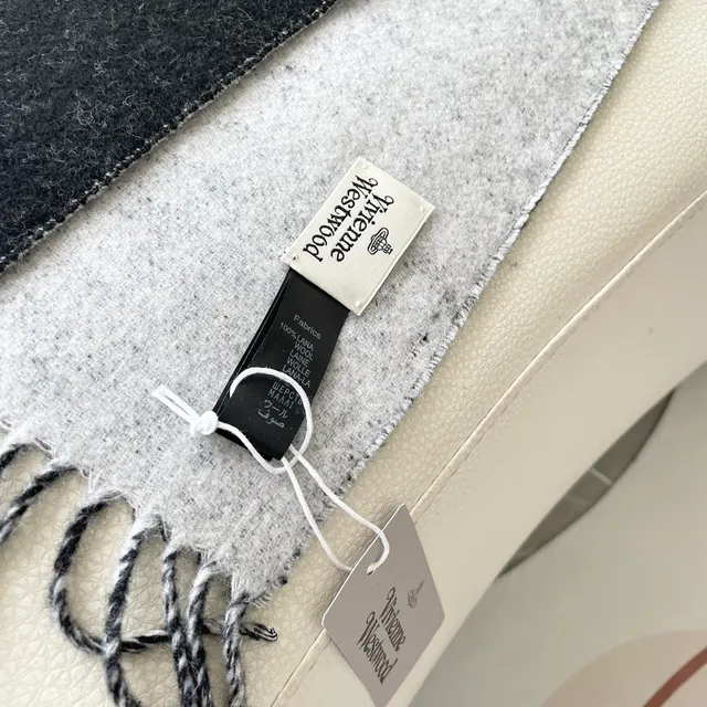 Vivienne Westwood Orb Bufanda Negro Blanco Bordado Logo Bordes Franjados Cachemira Bufanda 2
