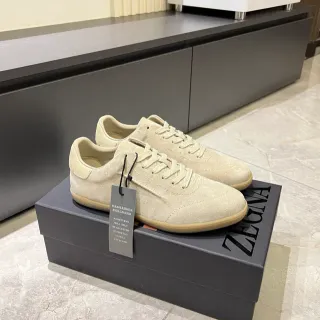 Zegna बेज ब्राउन सूड लाइफस्टाइल स्नीकर गम सोल