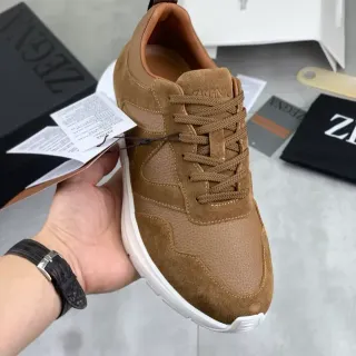 Zegna ब्राउन बीज मिश्रित सुड और पेबल्ड लेदर अपर टोनल स्टीचिंग लाइफस्टाइल स्नीकर
