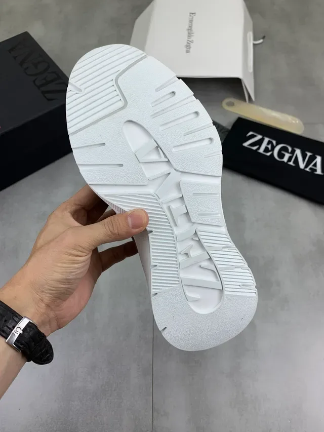 Zegna 棕米色 混合麂皮与颗粒皮革鞋面 同色缝线 生活方式运动鞋 2