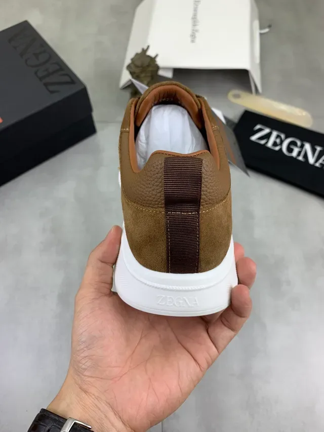 Zegna 棕米色 混合麂皮与颗粒皮革鞋面 同色缝线 生活方式运动鞋 3