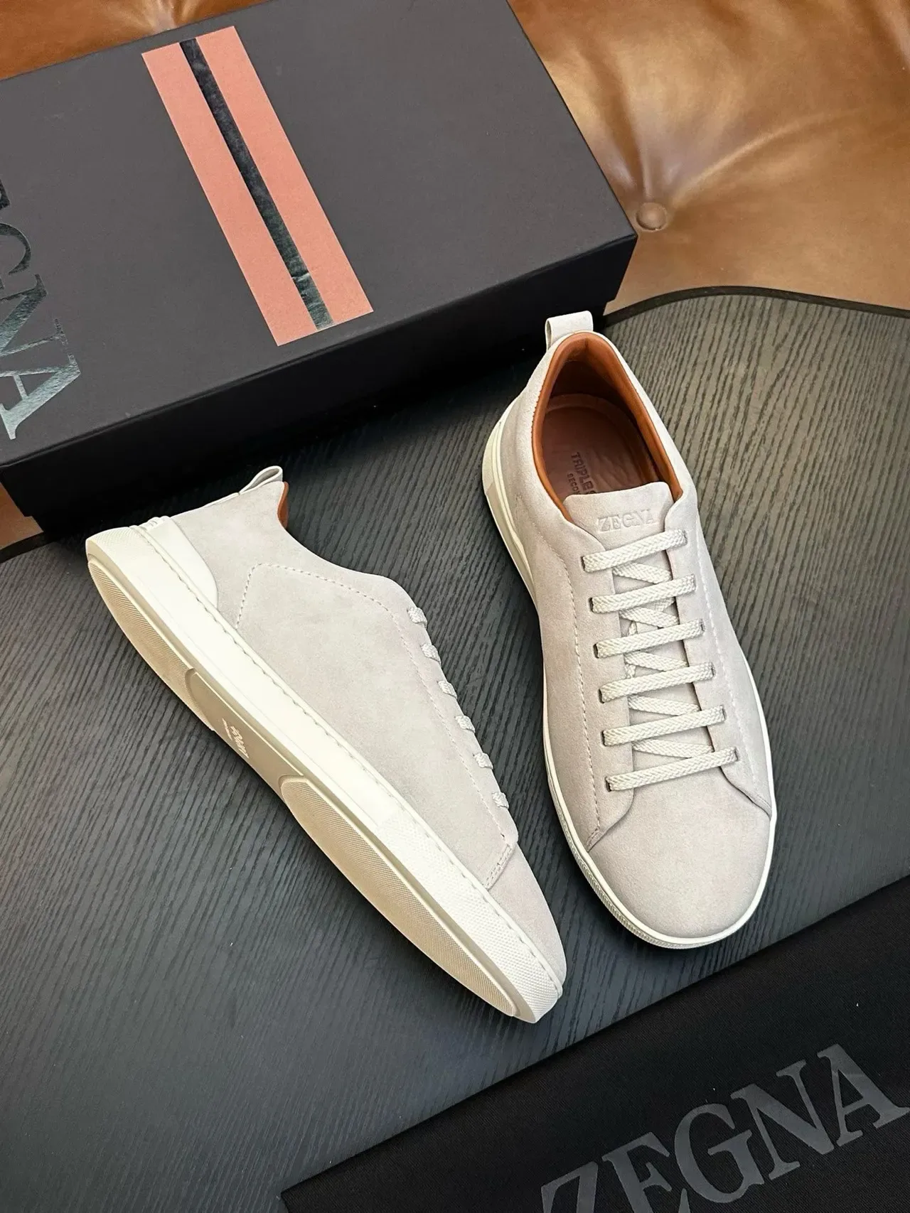 Zegna 灰米色麂皮鞋面 极简系带运动鞋 5