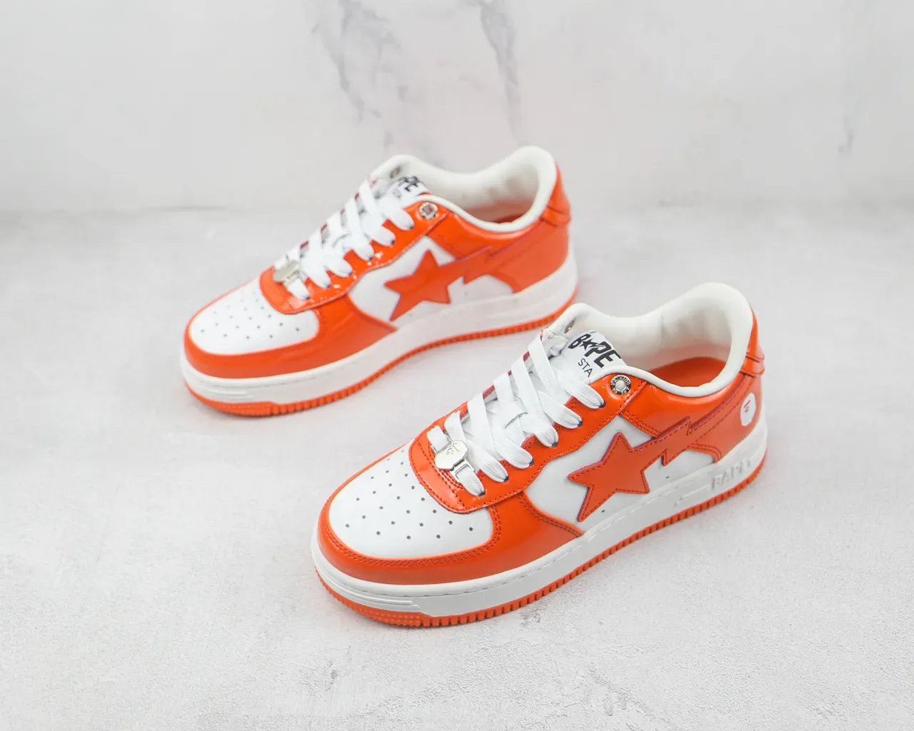 A Bathing Ape BAPE STA Zapatillas Lifestyle Naranja y Blanco Brillantes 4