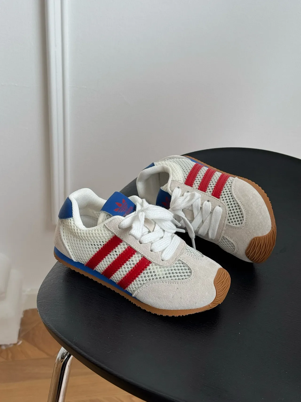 Adidas Tênis Lifestyle Bege Preto Malha E Camurça Superior Bico De Borracha 7