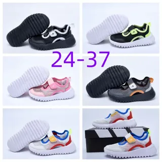 أديداس حذاء رياضي أسود وأبيض شبكي بحزام Velcro نمط حياة