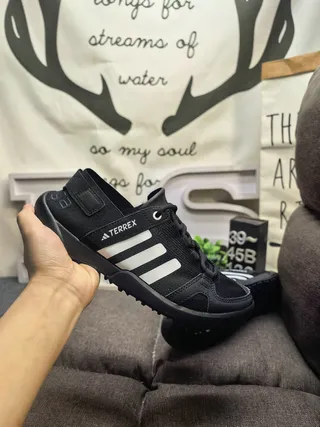 Adidas Sandalias Casuales Negro Gris con Dedo Abierto y Cordones 5