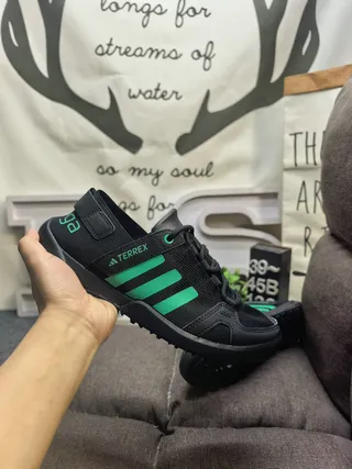 Adidas Sandalias Casuales Negro Gris con Dedo Abierto y Cordones 15