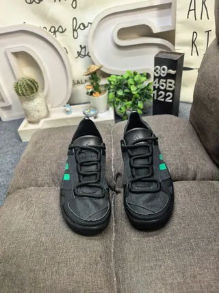Adidas Sandalias Casuales Negro Gris con Dedo Abierto y Cordones 20