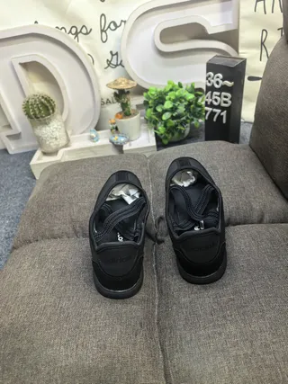 Adidas 黑色三条纹无系带芭蕾平底鞋 8