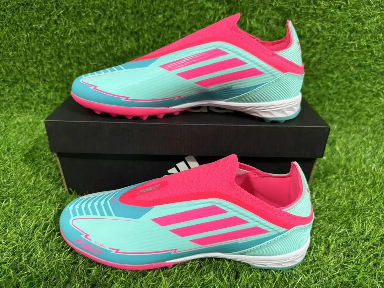 Adidas Blue Pink Sock-Fit Collar Molded Rubber Studs Turf Soccer Shoes 14