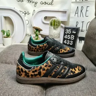 Adidas بني أسود نقش النمر الجزء العلوي جلد الخطوط أسلوب الحياة أحذية الرياضة