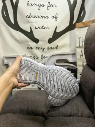 Adidas Tênis Lifestyle Marrom Dourado Monograma Malha Superior Sola Media Esculpida Em Camadas 24