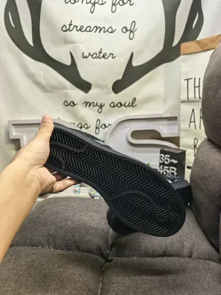 Adidas Tênis Lifestyle Marrom Verde Impressão de Leopardo Parte Superior Três Listras Off-White 24