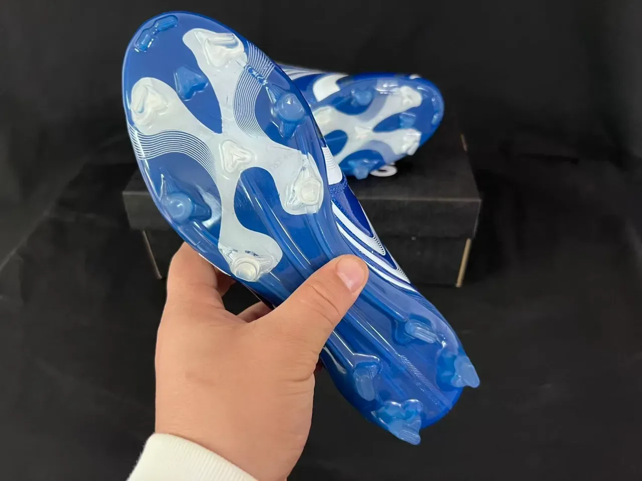 Adidas F50 Azul Branco Metálico Linha Ondulada Solo Firme Sapatos de Futebol 2