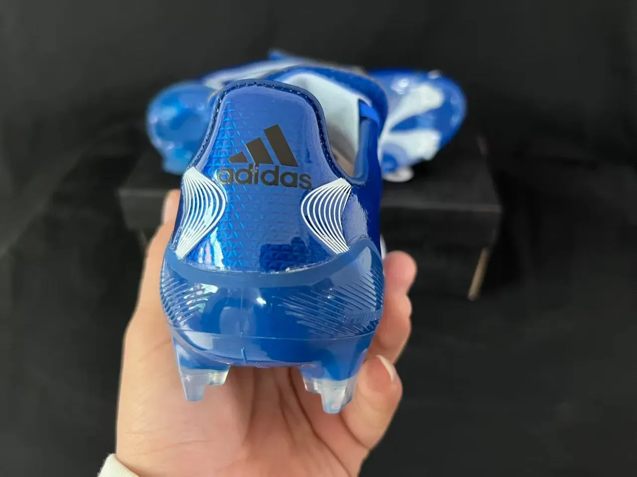Adidas F50 Azul Branco Metálico Linha Ondulada Solo Firme Sapatos de Futebol 3