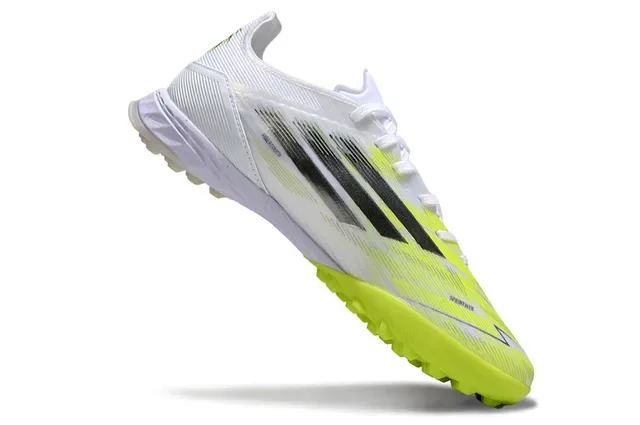 Adidas F50 सफेद पीला लो-कट सिंथेटिक अपर तीन स्ट्राइप साइड ओवरले टर्फ फुटबॉल जूते 2