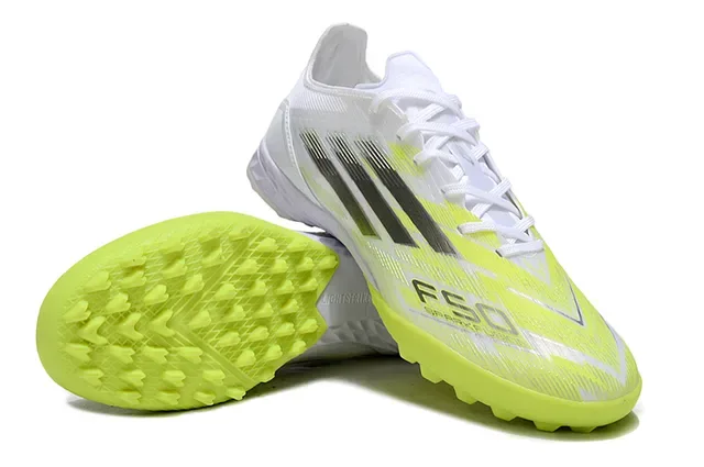Adidas F50 सफेद पीला लो-कट सिंथेटिक अपर तीन स्ट्राइप साइड ओवरले टर्फ फुटबॉल जूते 4
