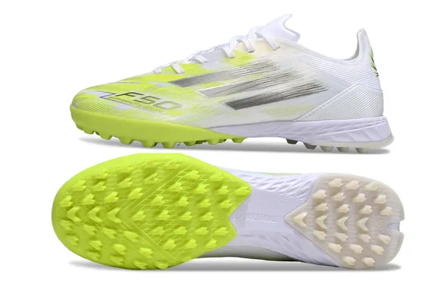 Adidas F50 सफेद पीला लो-कट सिंथेटिक अपर तीन स्ट्राइप साइड ओवरले टर्फ फुटबॉल जूते 6