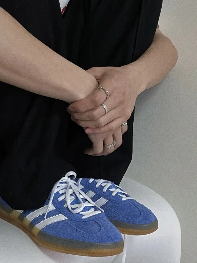 Adidas Gazelle 皇家蓝麂皮生活款运动鞋 4