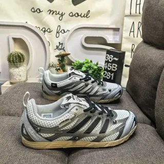 Adidas Cinza Preto Malha Superior Três Listras Tênis de Corrida