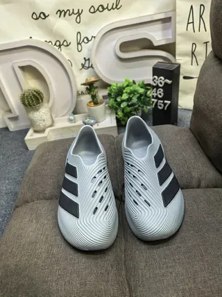 Adidas Gris Noir Côtelé Monolithique Supérieur Sans Lacets Slip-On Lifestyle Sneakers 10