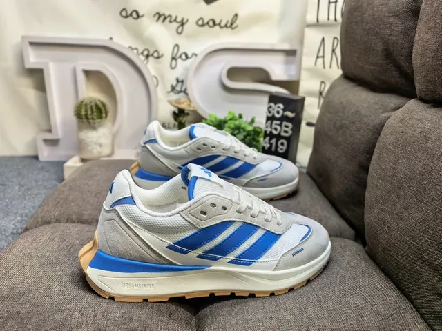 Adidas Gray White Low-Top Three-Stripe Side Panel Lifestyle Sneakers 11