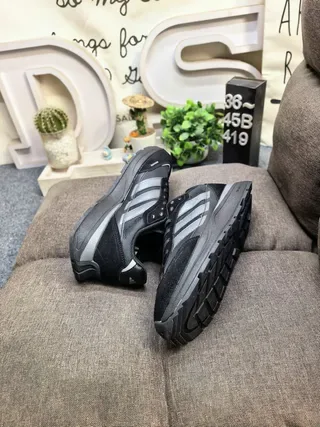 Adidas Gray White Low-Top Three-Stripe Side Panel Lifestyle Sneakers 16