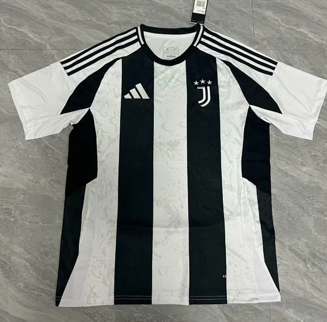 Camiseta de fútbol Adidas Juventus local negra blanca a rayas 2