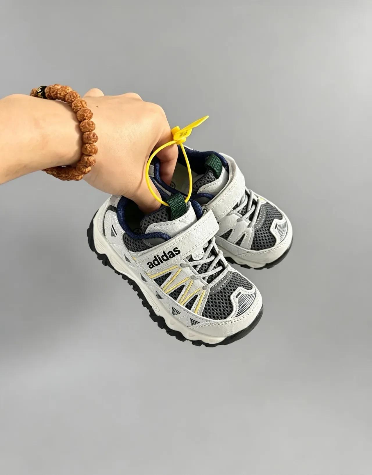 أديداس أطفال بدون أربطة Velcro نمط المسار أسلوب الحياة أحذية رياضية 5
