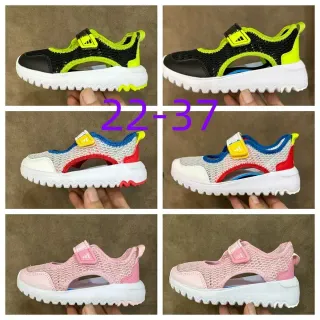 Adidas أطفال شبكة مفتوحة الأصابع Velcro حزام أحذية نمط حياة