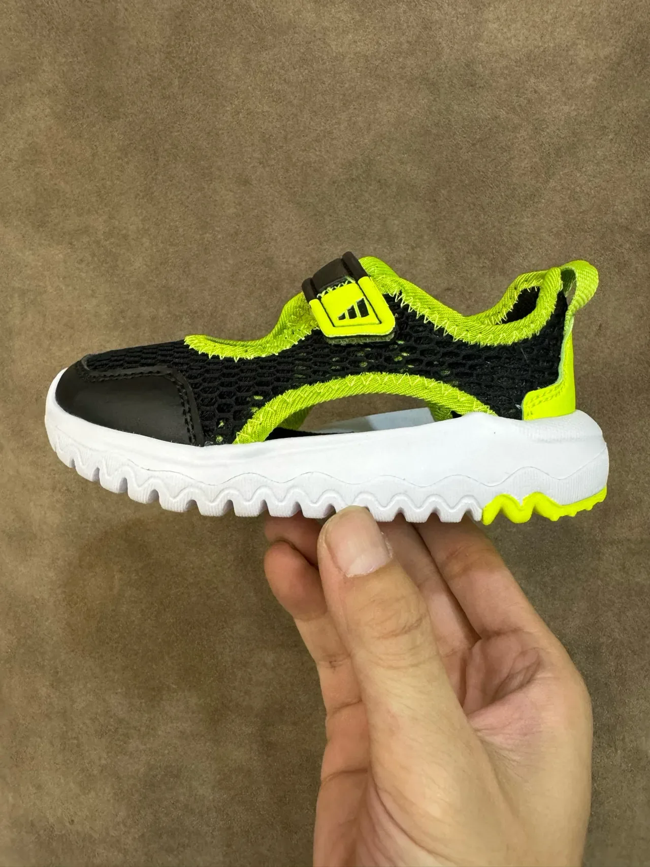Adidas Kids Mesh Open-Toe Velcro Strap Lifestyle Sneakers 23