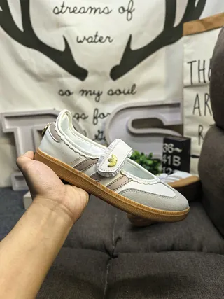 أديداس ماري جين أبيض أسود بدون أربطة حافة محرزة أديداس ماري جين أحذية 15