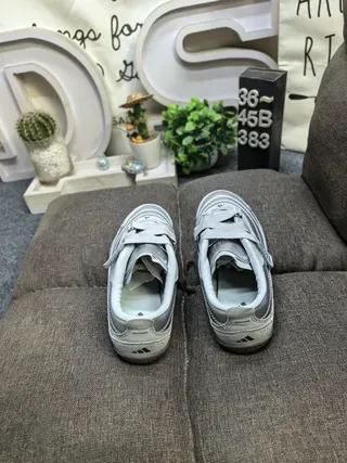 أديداس أحذية رياضية فضية معدنية Velcro Strap Low-Top نمط حياة 8