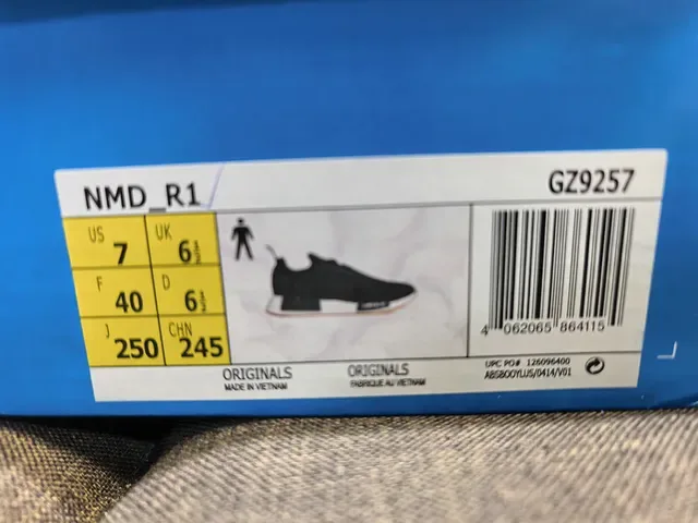 Adidas NMD R1 أبيض أحمر أزرق حذاء رياضي لايف ستايل 2