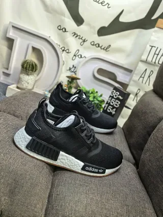 Adidas NMD R1 أبيض أحمر أزرق حذاء رياضي لايف ستايل 9