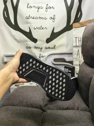 Adidas NMD R1 أبيض أحمر أزرق حذاء رياضي لايف ستايل 14