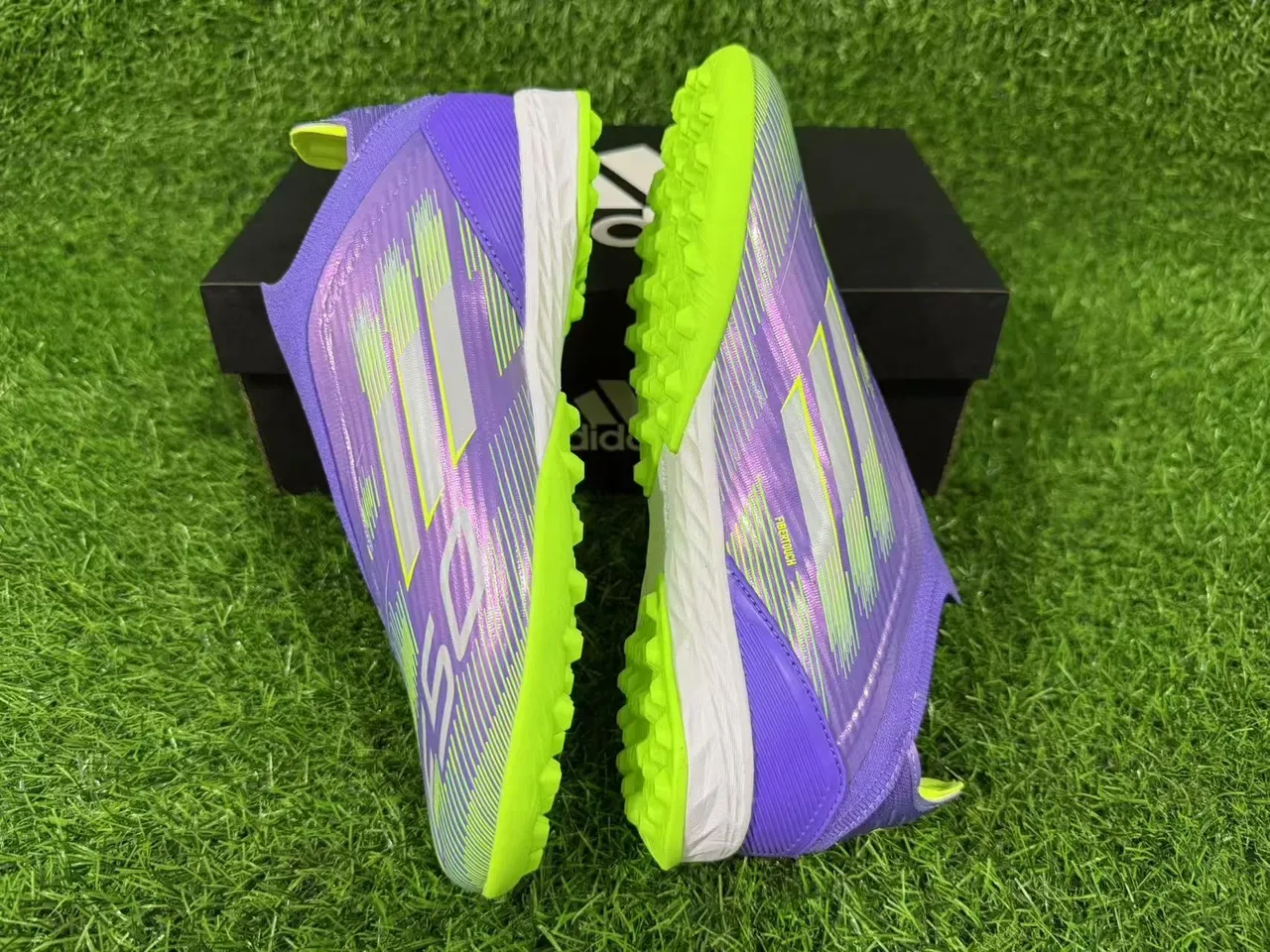 Adidas Purple Green Sock-Fit Collar Iridescent Upper Turf Soccer Shoes 3