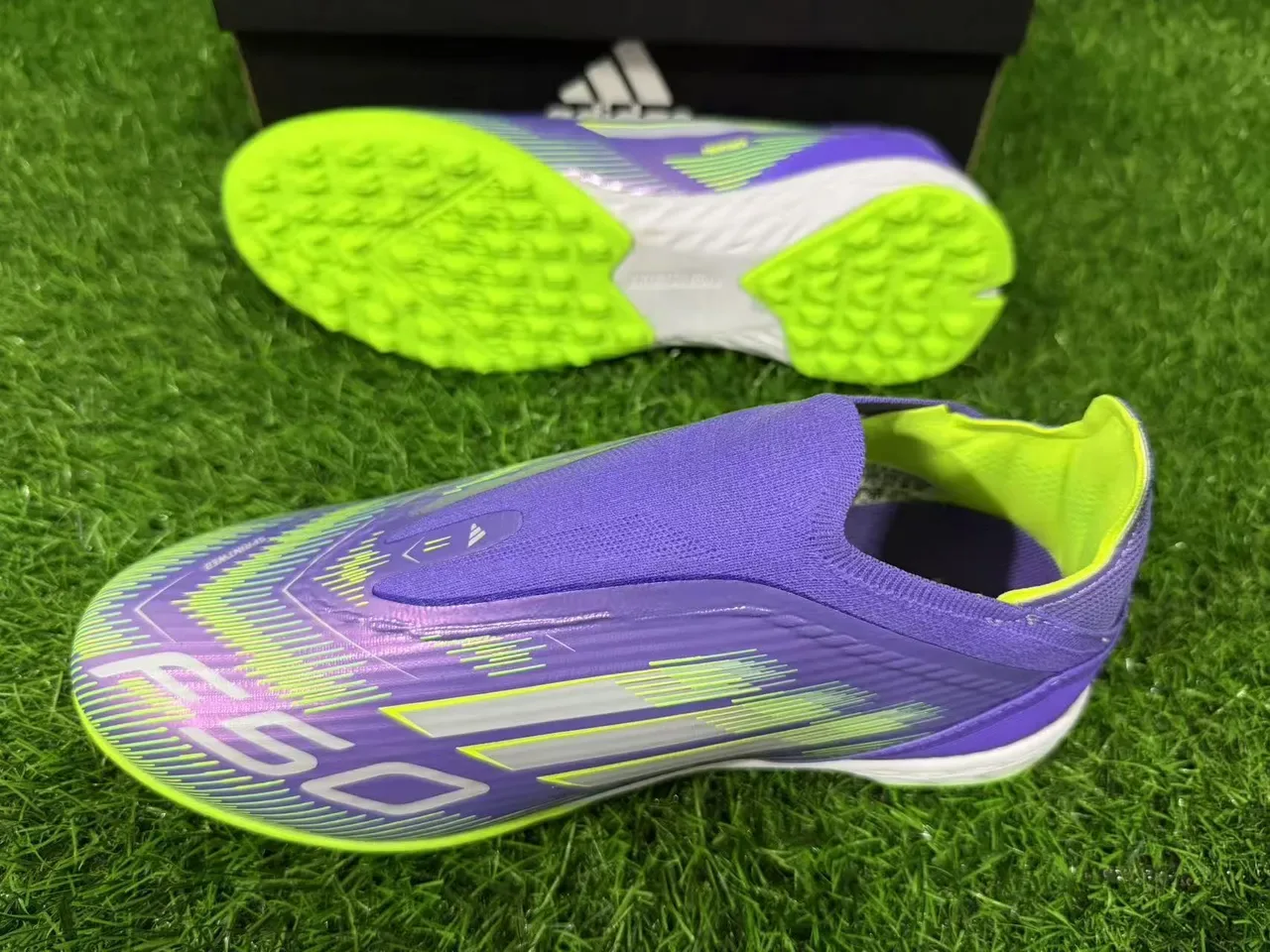 Adidas Purple Green Sock-Fit Collar Iridescent Upper Turf Soccer Shoes 5